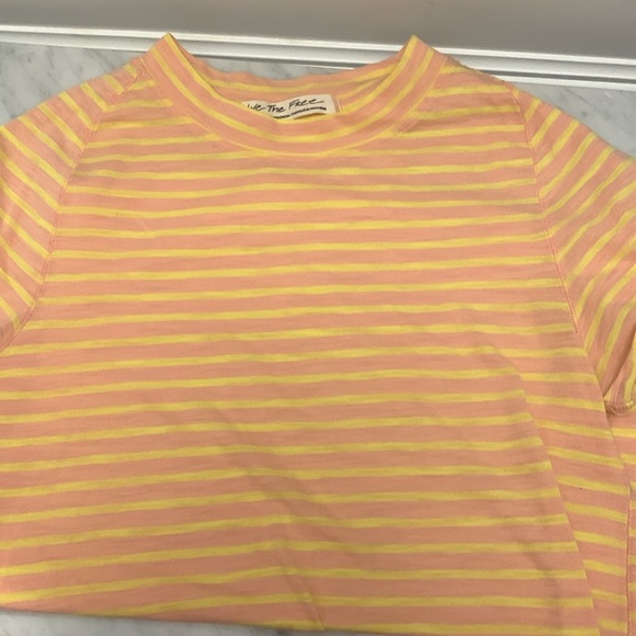 💜 FREE PEOPLE Womens Pink Striped Short Sleeve Crew Neck T-Shirt in S - Picture 4 of 7